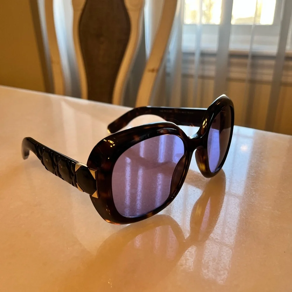 Authentic Dior Tortoise Shell Sunglasses - Picture 3 of 6